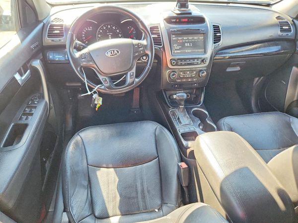 2014 KIA SORENTO