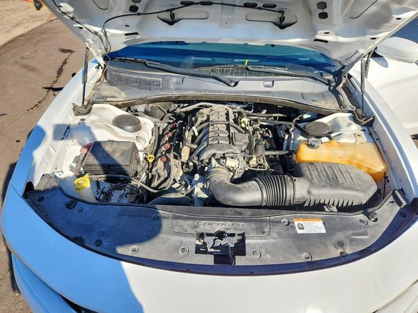 2018 DODGE CHARGER Police — Engine bay