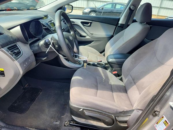 2014 HYUNDAI ELANTRA — DENT