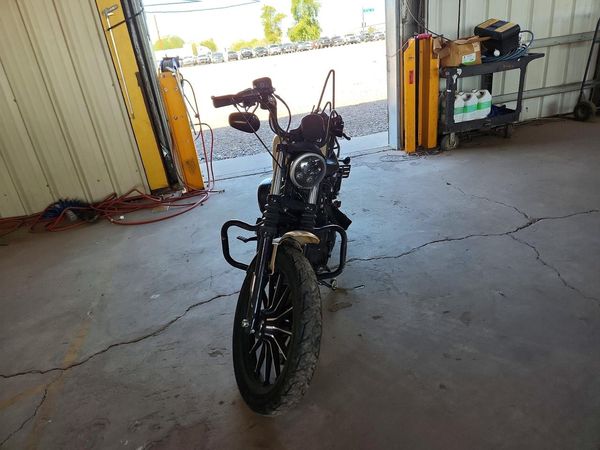 2015 HARLEY-DAVIDSON XL883