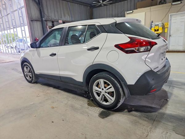 2020 NISSAN KICKS