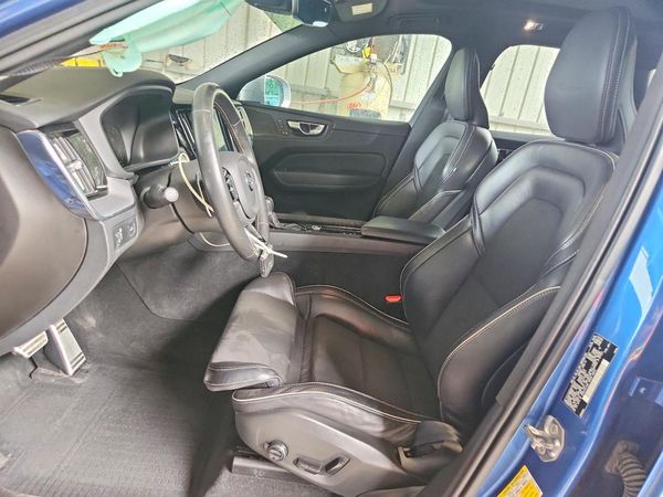2019 VOLVO XC60