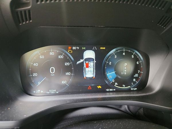 2019 VOLVO XC60