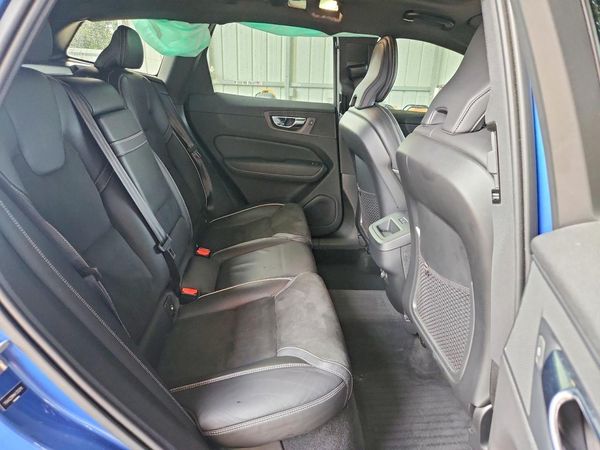 2019 VOLVO XC60