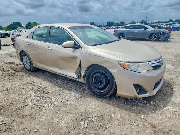 2012 TOYOTA CAMRY