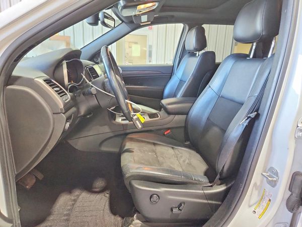 2019 JEEP GRAND CHEROKEE Laredo — DENT