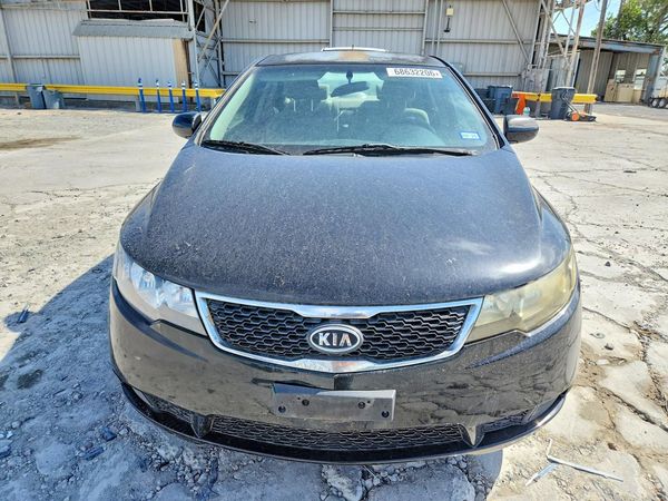 2013 KIA FORTE