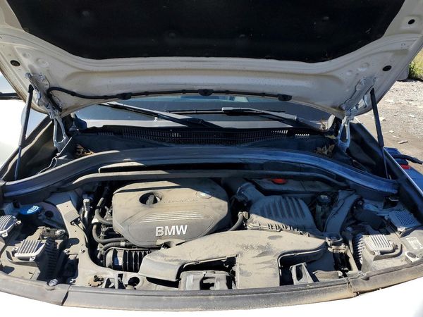 2018 BMW X2 xDrive28i — Engine bay