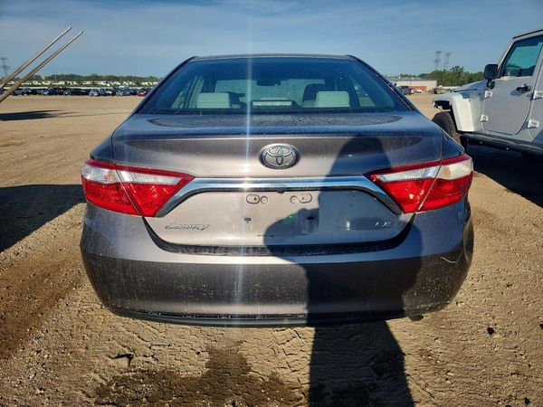 2015 TOYOTA CAMRY