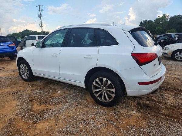 2013 AUDI Q5 Premium Plus