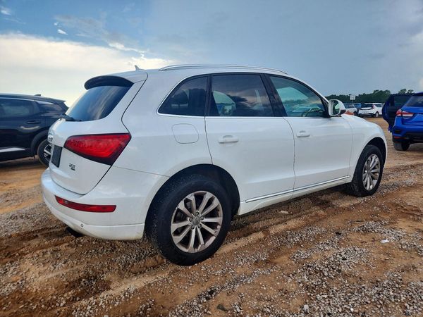 2013 AUDI Q5 Premium Plus