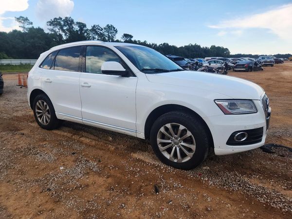 2013 AUDI Q5 Premium Plus