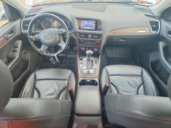 2013 AUDI Q5 Premium Plus