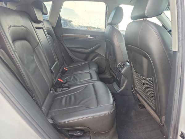2013 AUDI Q5 Premium Plus