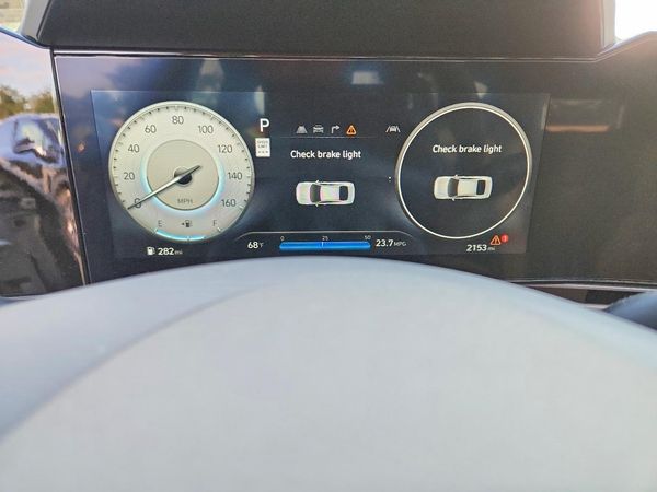 2024 HYUNDAI ELANTRA — ODOM