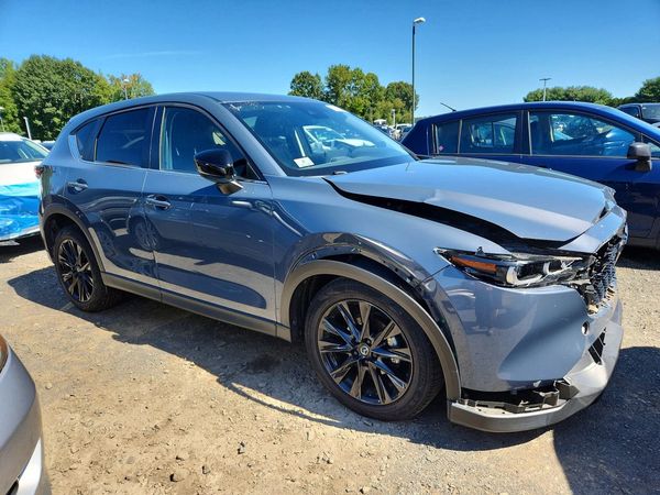 2022 MAZDA CX-5 Preferred Package — Passenger 3/4