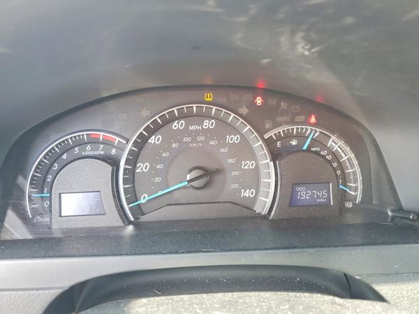 2012 TOYOTA CAMRY