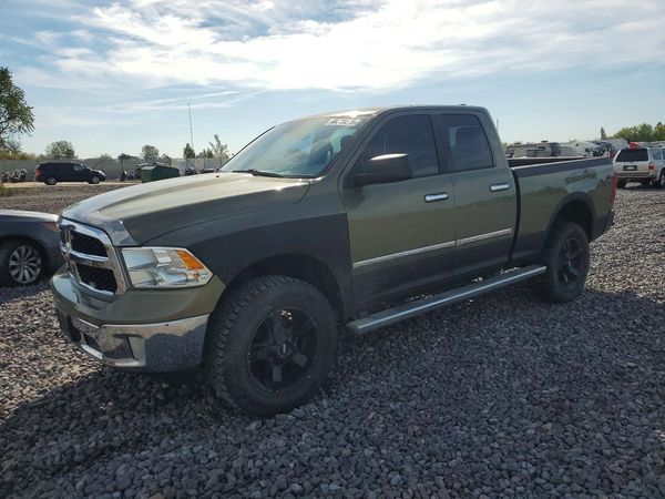 2013 RAM 1500 SLT