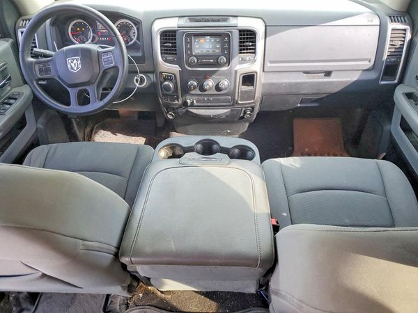 2013 RAM 1500 SLT