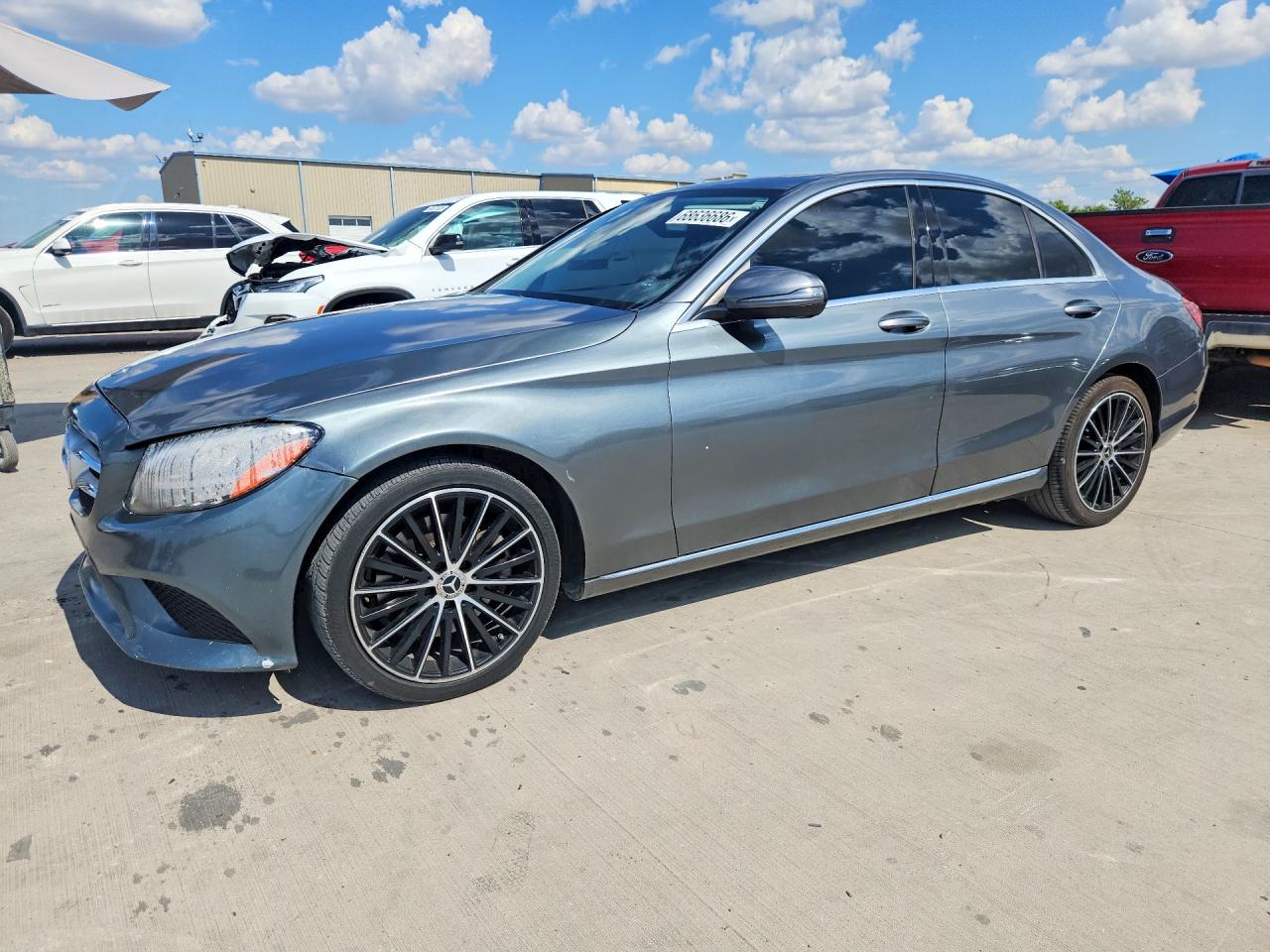 2019 MERCEDES-BENZ C C300 — Front 3/4