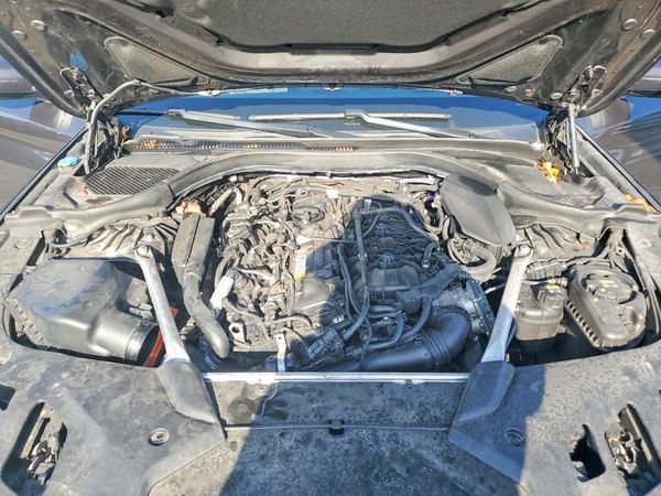 2021 BMW 5 SERIES — Engine bay