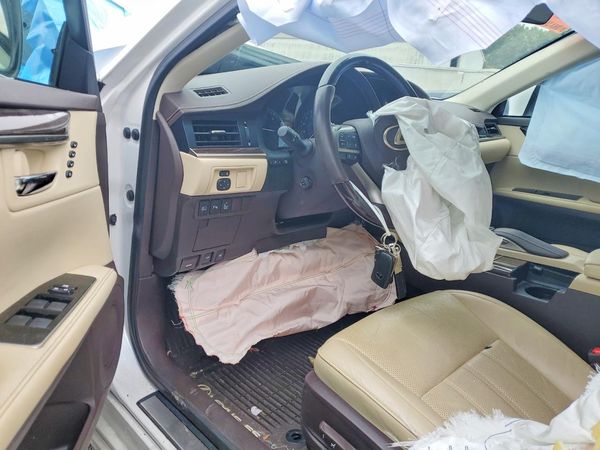 2018 LEXUS ES 350 — CKPT