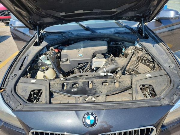 2016 BMW 528 — Engine bay