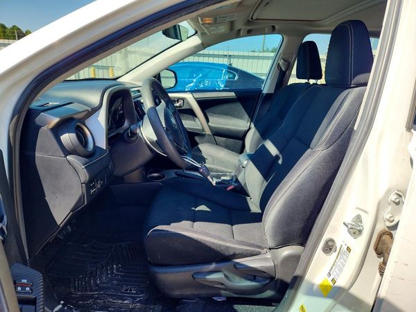 2015 TOYOTA RAV4 XLE (M Grade)