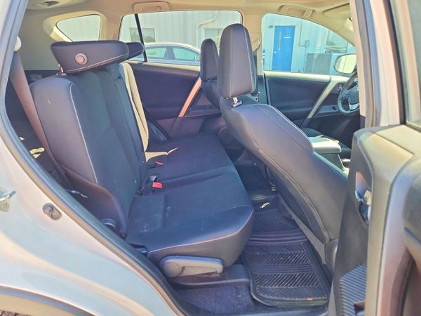 2015 TOYOTA RAV4 XLE (M Grade)