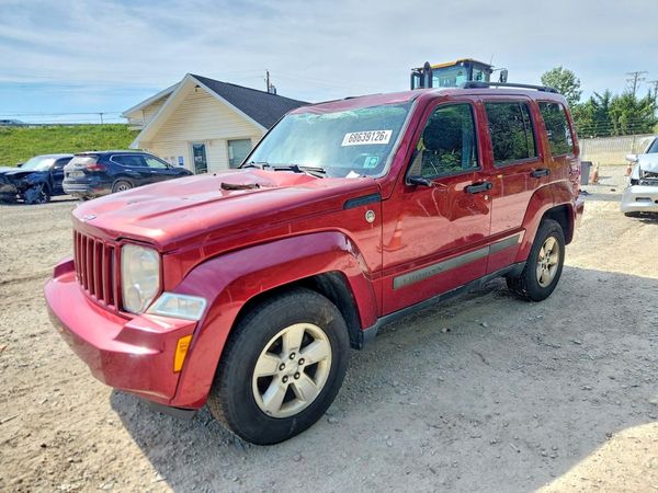 2012 JEEP LIBERTY — DSFA — Front 3/4