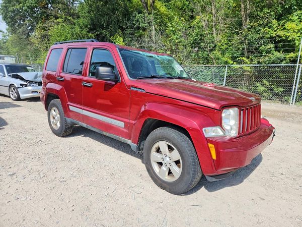 2012 JEEP LIBERTY Sport — Passenger 3/4