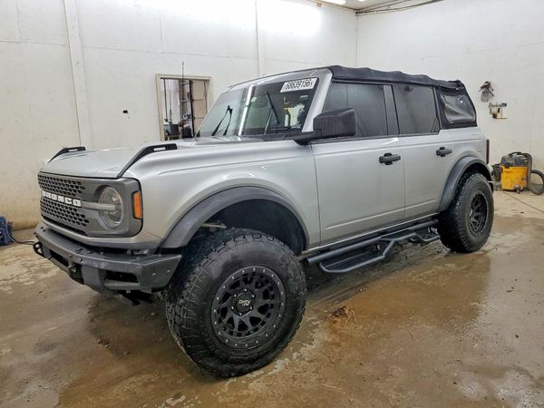 2021 FORD BRONCO — Front 3/4