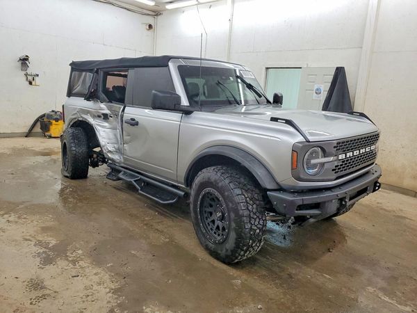 2021 FORD BRONCO — Passenger 3/4