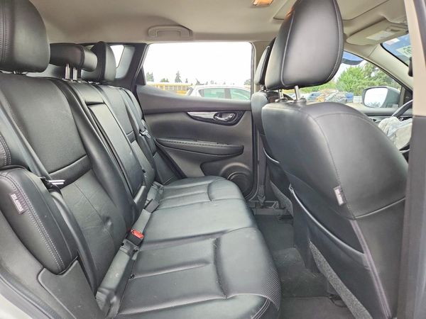2022 NISSAN ROGUE SL