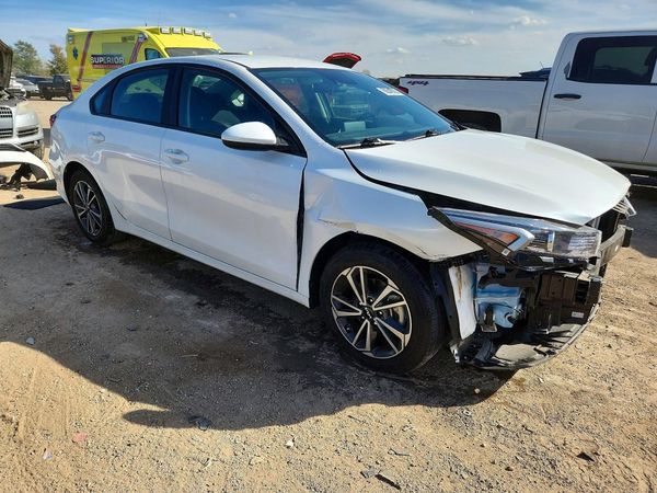 2024 KIA FORTE LX, LXS — Passenger 3/4