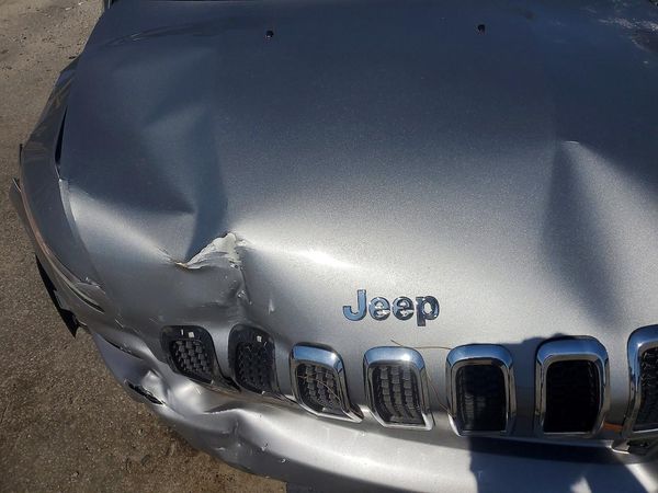 2016 JEEP CHEROKEE Latitude/Longitude/North — Engine bay