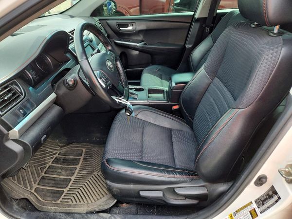 2015 TOYOTA CAMRY — DENT