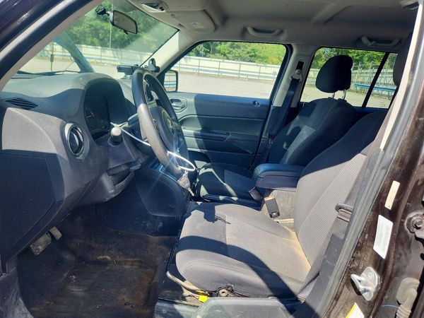 2014 JEEP PATRIOT Sport — DENT