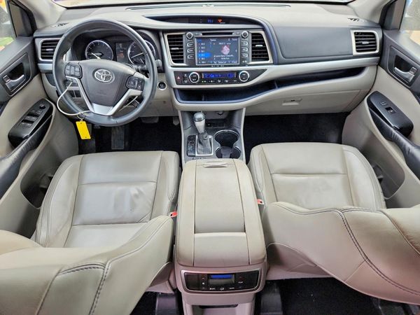 2016 TOYOTA HIGHLANDER Base/Hybrid