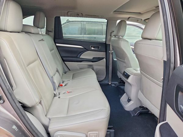 2016 TOYOTA HIGHLANDER Base/Hybrid