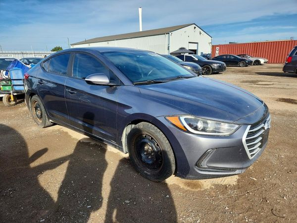 2018 HYUNDAI ELANTRA — Passenger 3/4