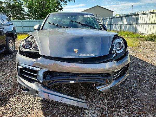 2017 PORSCHE CAYENNE — DIRF