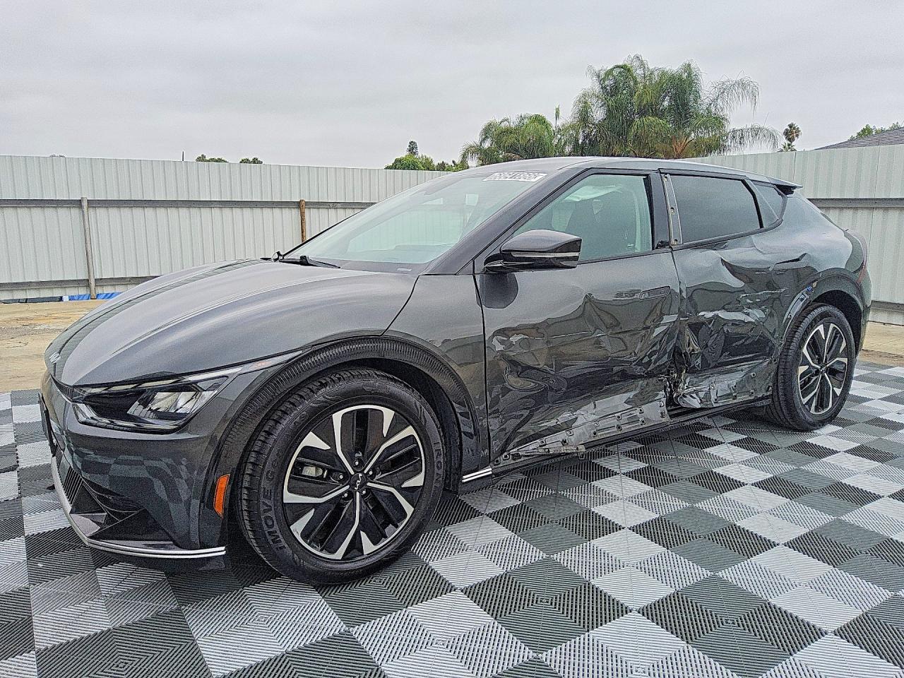 2023 KIA EV6 Light, Wind — Front 3/4