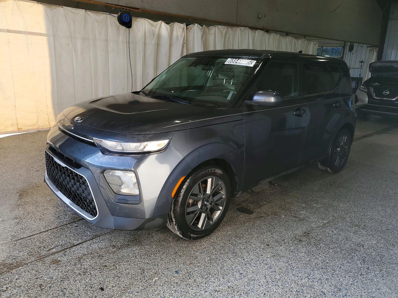 2021 KIA SOUL LX, S, X-Line — Front 3/4