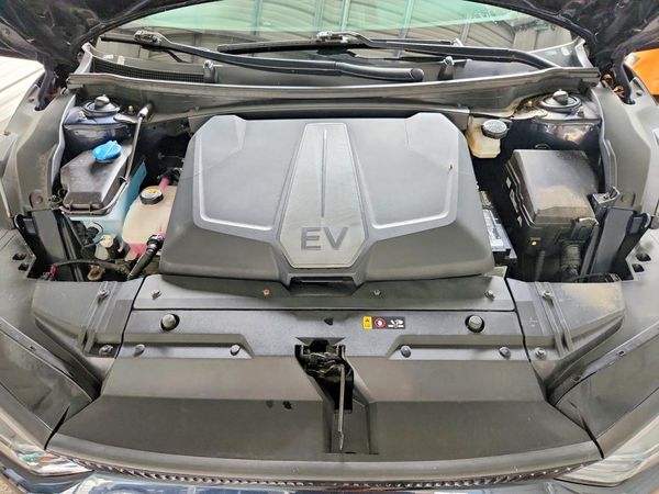 2024 KIA EV6 Light, Wind — Engine bay
