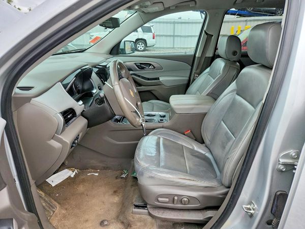 2018 CHEVROLET TRAVERSE LT — DENT