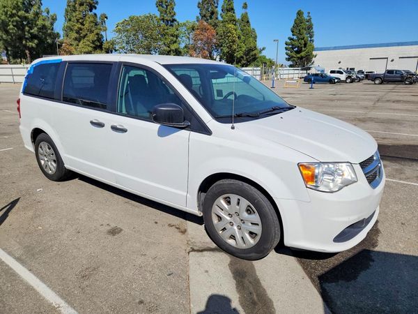 2019 DODGE GRAND CARAVAN SE