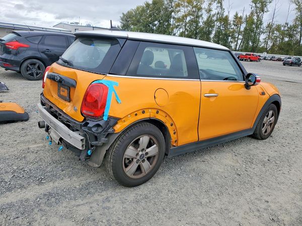 2017 MINI COOPER