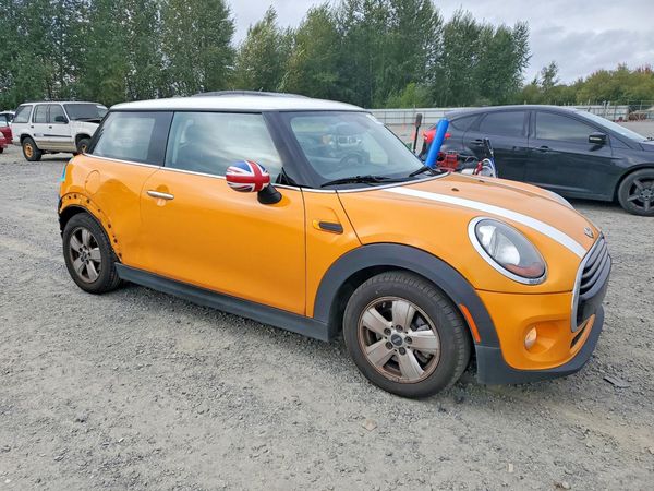 2017 MINI COOPER
