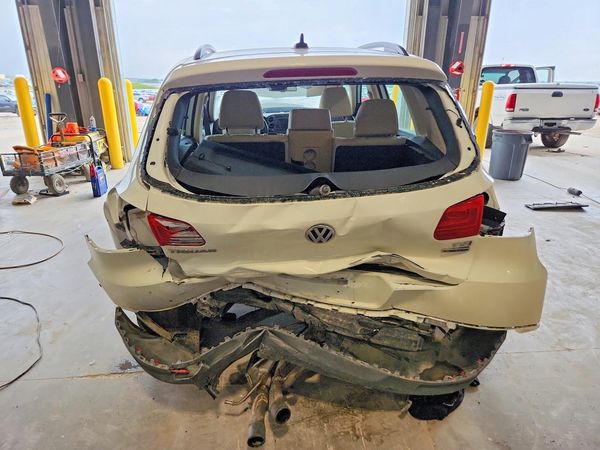 2017 VOLKSWAGEN TIGUAN — DIRR